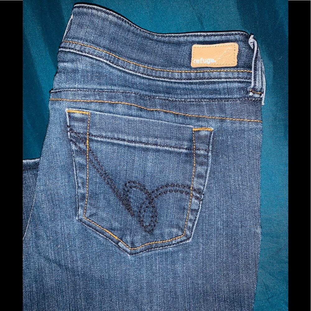 REFUGE Jeans - Picture 2 of 5